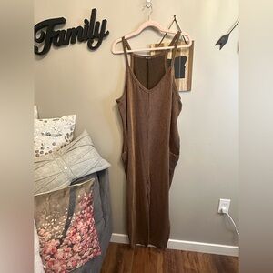 Brown Sleeveless Dress